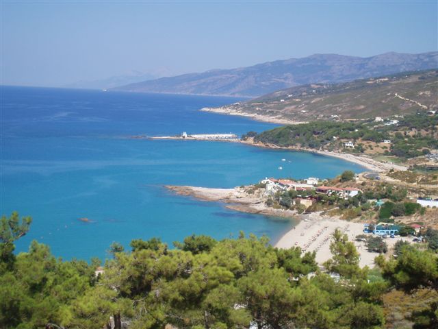 Panoramablick über die Nordküste von Ikaria